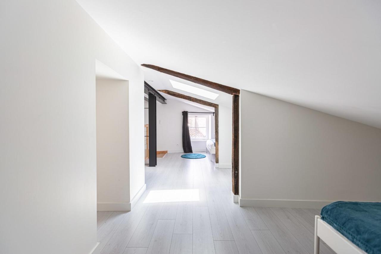 Guestready - Mezzanine Apartment - Grosse Cloche Burdeos Exterior foto